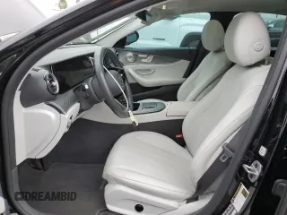 2022 Mercedes-Benz E 350 z VIN W1KZF8DB6NB098663, wystawiony jako Copart lot #50829005 z przebiegiem 37 548 mil mil oraz Szkoda całkowita • Salvage title. Historia ofert i sprzedaży dostępna na DreamBid. Obrazek 7.