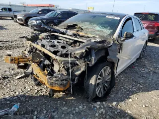 2017 Lincoln MKZ Reserve with VIN 3LN6L5F95HR601867, listed as a Copart auction lot 84955834 with 0 mi miles and Salvage Title. Bid and sale history available at carsss.com. Image 1.