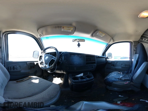 2009 Chevrolet Express Cargo Van with VIN 1GCGG25C791125061, listed as a IAAI auction lot 42131397 with 247,397 mi miles. Bid and sale history available at carsss.com. Image 18.