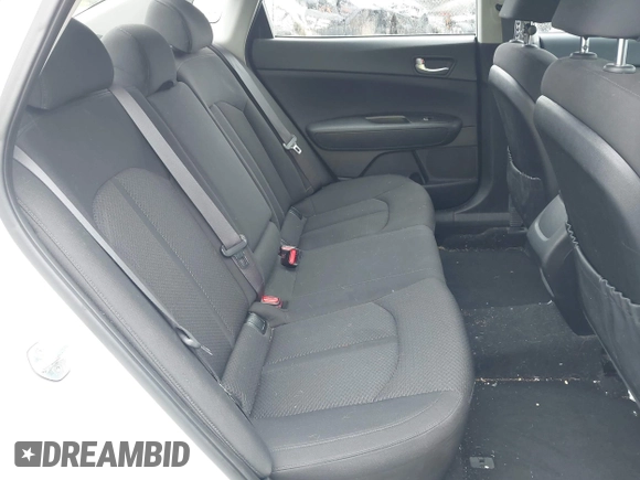 2016 Kia Optima LX с VIN KNAGT4L32G5073769, выставлен на аукционе IAAI как лот 42512184 с пробегом 111 977 миль миль и . История ставок и продаж доступна на DreamBid. Изображение 8.