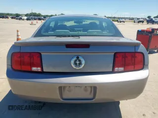 2007 Ford Mustang Deluxe z VIN 1ZVFT80N375232811, wystawiony jako Copart lot #57910365 z przebiegiem 162 721 mil mil oraz Szkoda całkowita • Salvage title. Historia ofert i sprzedaży dostępna na DreamBid. Obrazek 6.