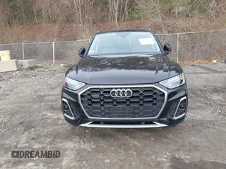 2022 Audi Q5 S line Premium Plus z VIN WA1EAAFY5N2027089, wystawiony jako IAAI lot #39093168 z przebiegiem 24 523 mil mil oraz . Historia ofert i sprzedaży dostępna na DreamBid. Obrazek 12.