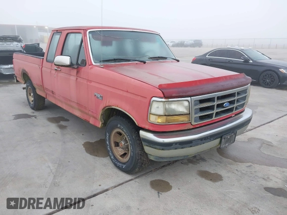 1992 Ford F-150 with VIN 1FTEX15N5NKA08828, listed as a IAAI auction lot 41882327 with Not Provided miles. Bid and sale history available at carsss.com. Image 1.