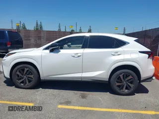 2020 Lexus NX 300 z VIN JTJGARBZ1L2170014, wystawiony jako IAAI lot #42242712 z przebiegiem 80 437 mil mil oraz . Historia ofert i sprzedaży dostępna na DreamBid. Obrazek 14.