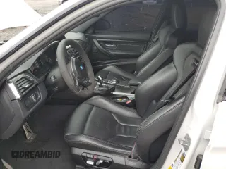 2018 BMW M3 z VIN WBS8M9C5XJ5L71702, wystawiony jako Copart lot #55657055 z przebiegiem Nie podano mil oraz Szkody całkowita. Historia ofert i sprzedaży dostępna na DreamBid. Obrazek 7.