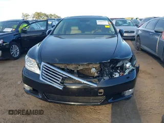 2011 Lexus LS 460 z VIN JTHBL5EF6B5104359, wystawiony jako IAAI lot #41808178 z przebiegiem 215 808 mil mil oraz . Historia ofert i sprzedaży dostępna na DreamBid. Obrazek 12.