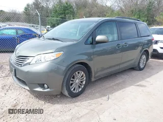2013 Toyota Sienna XLE AAS с VIN 5TDYK3DC8DS318387, выставлен на аукционе IAAI как лот 42146255 с пробегом 244 899 миль миль и . История ставок и продаж доступна на DreamBid. Изображение 2.