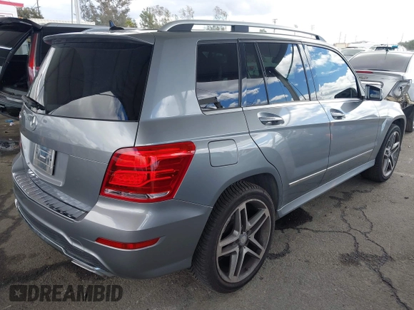 2015 Mercedes-Benz GLK 350 with VIN WDCGG5HB8FG350712, listed as a IAAI auction lot 41788078 with 117,507 mi miles and . Bid and sale history available at DreamBid. Image 4.