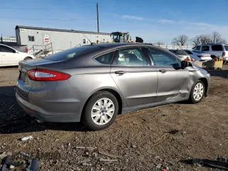 2014 Ford Fusion S with VIN 1FA6P0G77E5383895, listed as a Copart auction lot 42752275 with 122,595 mi miles and Salvage Title. Bid and sale history available at DreamBid. Image 3.