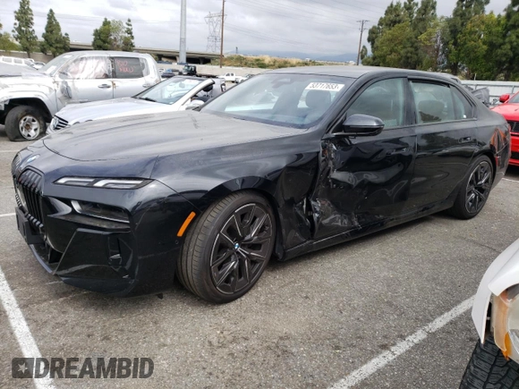 2023 BMW 7 Series 740i z VIN WBA23EH06PCL98645, wystawiony jako Copart lot #53717653 z przebiegiem Nie podano mil oraz . Historia ofert i sprzedaży dostępna na DreamBid. Obrazek 1.