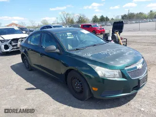 2014 Chevrolet Cruze LS with VIN 1G1PA5SG1E7114714, listed as a IAAI auction lot 41967581 with 246,526 mi miles. Bid and sale history available at carsss.com. Image 1.