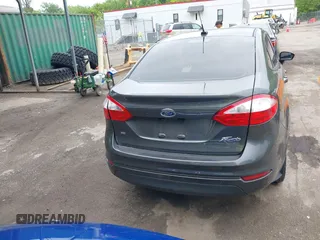 2019 Ford Fiesta SE z VIN 3FADP4BJ7KM155094, wystawiony jako IAAI lot #42186126 z przebiegiem 93 684 mil mil oraz . Historia ofert i sprzedaży dostępna na DreamBid. Obrazek 16.