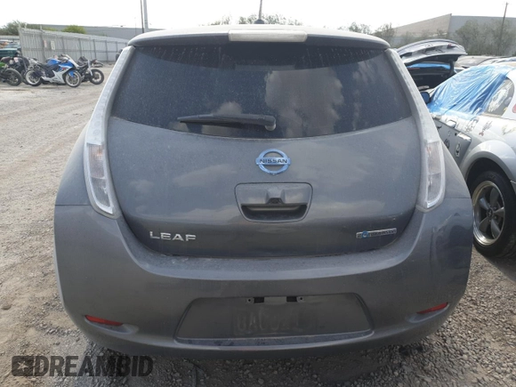 2017 Nissan LEAF S with VIN 1N4BZ0CP7HC305471, listed as a Copart auction lot 48620625 with 77,136 mi miles and Salvage title. Bid and sale history available at DreamBid. Image 6.