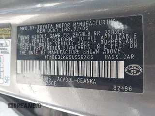 2005 Toyota Camry STD z VIN 4T1BE32K95U556765, wystawiony jako IAAI lot #42288424 z przebiegiem 232 413 mil mil oraz . Historia ofert i sprzedaży dostępna na DreamBid. Obrazek 9.