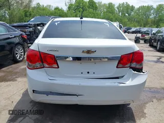 2014 Chevrolet Cruze LS with VIN 1G1PA5SH5E7218650, listed as a IAAI auction lot 42093764 with 189,813 mi miles and . Bid and sale history available at DreamBid. Image 16.