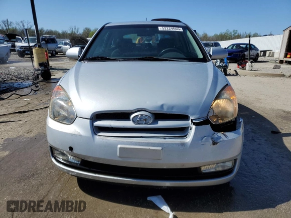 2007 Hyundai Accent SE z VIN KMHCN36C47U027122, wystawiony jako Copart lot #52224605 z przebiegiem 169 022 mil mil oraz Szkoda całkowita • Salvage title. Historia ofert i sprzedaży dostępna na DreamBid. Obrazek 5.