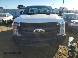 2019 Ford Super Duty F-250 SRW XL with VIN 1FTBF2A65KED83977, listed as a Copart auction lot 41537465 with 97,457 mi miles and Salvage Title. Bid and sale history available at carsss.com. Image 5.