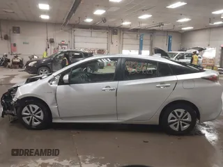 2017 Toyota Prius Two z VIN JTDKARFU1H3037959, wystawiony jako IAAI lot #41509021 z przebiegiem 82 500 mil mil oraz . Historia ofert i sprzedaży dostępna na DreamBid. Obrazek 15.