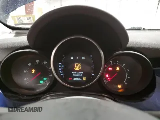 2017 FIAT 500X Lounge z VIN ZFBCFYDB5HP597173, wystawiony jako Copart lot #47763985 z przebiegiem 86 836 mil mil oraz Szkoda całkowita • Salvage title. Historia ofert i sprzedaży dostępna na DreamBid. Obrazek 9.