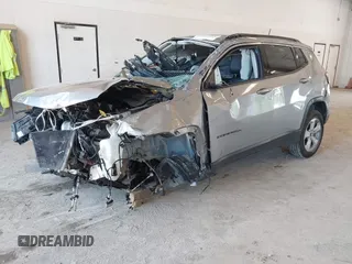 2019 Jeep Compass Latitude с VIN 3C4NJDBB1KT622637, выставлен на аукционе IAAI как лот 42567584 с пробегом Не указан миль и . История ставок и продаж доступна на DreamBid. Изображение 2.