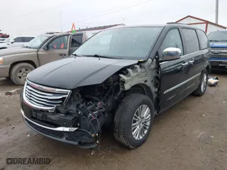 2013 Chrysler Town & Country Touring-L with VIN 2C4RC1CG8DR809559, listed as a IAAI auction lot 41468926 with 182,236 mi miles. Bid and sale history available at carsss.com. Image 6.
