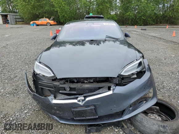 2019 Tesla Model S 75D z VIN 5YJSA1E23KF312145, wystawiony jako Copart lot #57344975 z przebiegiem 33 092 mil mil oraz Szkoda całkowita • Salvage title. Historia ofert i sprzedaży dostępna na DreamBid. Obrazek 5.
