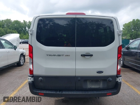 2024 Ford Transit Passenger XL with VIN 1FBAX2YG6RKA47052, listed as a IAAI auction lot 42500436 with 40,965 mi miles and . Bid and sale history available at DreamBid. Image 16.