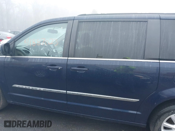2016 Chrysler Town & Country Touring with VIN 2C4RC1BGXGR229560, listed as a IAAI auction lot 41887023 with 103,429 mi miles. Bid and sale history available at carsss.com. Image 14.