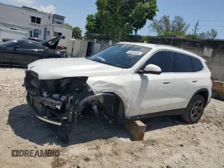 2023 BMW X1 xDrive28i z VIN WBX73EF01P5Y23580, wystawiony jako Copart lot #56050885 z przebiegiem 14 048 mil mil oraz Nie do naprawy • Non repairable. Historia ofert i sprzedaży dostępna na DreamBid. Obrazek 1.