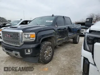 2019 GMC Sierra 2500HD Denali with VIN 1GT12SEY3KF127706, listed as a Copart auction lot 45339035 with 0 mi miles and Salvage Title. Bid and sale history available at carsss.com. Image 1.