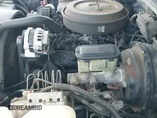 1994 Chevrolet Suburban z VIN 1GNFK16K6RJ405958, wystawiony jako IAAI lot #43126694 z przebiegiem 276 033 mil mil oraz . Historia ofert i sprzedaży dostępna na DreamBid. Obrazek 12.