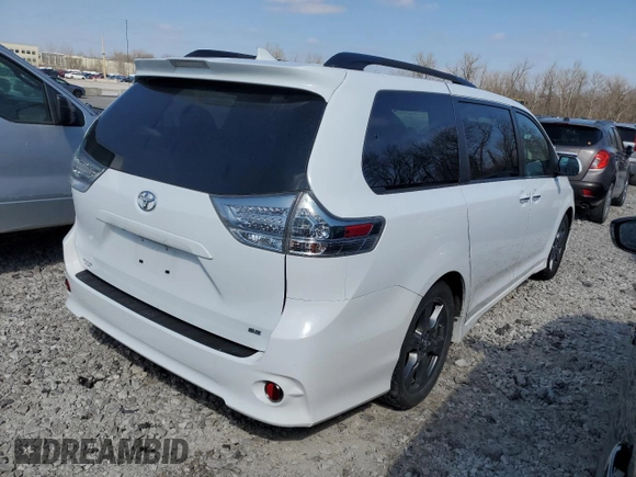 2018 Toyota Sienna SE with VIN 5TDXZ3DC6JS934883, listed as a Copart auction lot 47573264 with 123,524 mi miles and Salvage title. Bid and sale history available at DreamBid. Image 3.