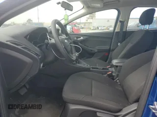 2018 Ford Focus SE z VIN 1FADP3F22JL328761, wystawiony jako Copart lot #45220705 z przebiegiem 71 639 mil mil oraz Szkoda całkowita • Salvage title. Historia ofert i sprzedaży dostępna na DreamBid. Obrazek 7.