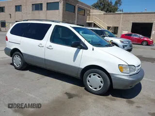 2000 Toyota Sienna CE z VIN 4T3GF19C8YU307987, wystawiony jako IAAI lot #42363309 z przebiegiem 179 374 mil mil oraz . Historia ofert i sprzedaży dostępna na DreamBid. Obrazek 1.