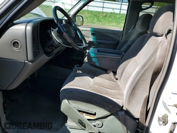 2005 Chevrolet Avalanche LS with VIN 3GNEC12Z25G275359, listed as a Copart auction lot 52913684 with 187,603 mi miles and Clean Title. Bid and sale history available at carsss.com. Image 7.