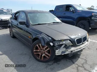 1999 BMW 3 Series 323i with VIN WBAAM3338XFP51433, listed as a IAAI auction lot 41755599 with 264,164 mi miles. Bid and sale history available at carsss.com. Image 1.
