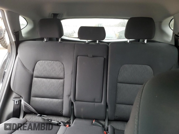 2017 Hyundai Tucson Sport z VIN KM8J33A23HU373501, wystawiony jako Copart lot #86020534 z przebiegiem Nie podano mil oraz Szkody całkowita. Historia ofert i sprzedaży dostępna na DreamBid. Obrazek 10.