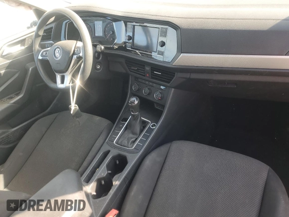 2020 Volkswagen Jetta S z VIN 3VWN57BU5LM101811, wystawiony jako Copart lot #49731165 z przebiegiem 90 634 mil mil oraz Szkoda całkowita • Salvage title. Historia ofert i sprzedaży dostępna na DreamBid. Obrazek 8.
