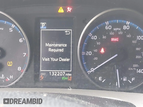 2018 Toyota RAV4 XLE with VIN 2T3WFREV1JW512476, listed as a IAAI auction lot 42177733 with 132,207 mi miles and . Bid and sale history available at DreamBid. Image 15.