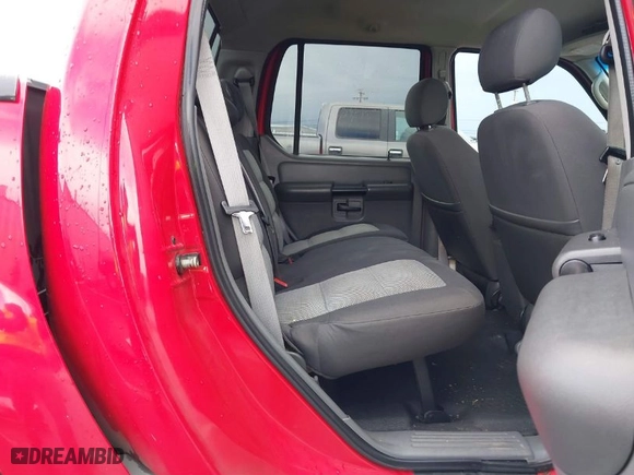 2005 Ford Explorer Sport Trac XLS with VIN 1FMZU67K75UB39737, listed as a IAAI auction lot 41745919 with 190,266 mi miles. Bid and sale history available at carsss.com. Image 8.