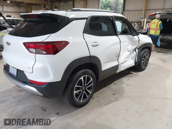 2025 Chevrolet TrailBlazer LT with VIN KL79MPSP9SB002736, listed as a IAAI auction lot 41971951 with 28,024 mi miles and . Bid and sale history available at DreamBid. Image 4.