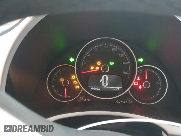 2018 Volkswagen Beetle S with VIN 3VW5DAAT8JM512819, listed as a Copart auction lot 85229784 with Not provided miles and Salvage title. Bid and sale history available at DreamBid. Image 9.