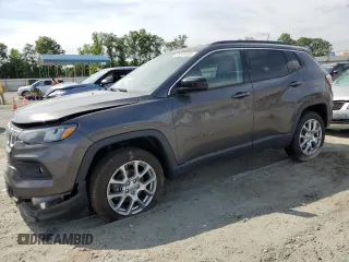 2022 Jeep Compass Latitude Lux с VIN 3C4NJDFB7NT133447, выставлен на аукционе Copart как лот 60319595 с пробегом Не указан миль и Списание • Salvage title. История ставок и продаж доступна на DreamBid. Изображение 1.