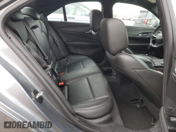 2021 Cadillac CT4 Luxury z VIN 1G6DA5RK1M0144276, wystawiony jako Copart lot #49243745 z przebiegiem 32 398 mil mil oraz Szkody całkowita. Historia ofert i sprzedaży dostępna na DreamBid. Obrazek 10.