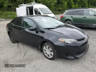 2019 Toyota Corolla L z VIN 5YFBURHE6KP870832, wystawiony jako Copart lot #57884205 z przebiegiem 132 860 mil mil oraz Szkoda całkowita • Salvage title. Historia ofert i sprzedaży dostępna na DreamBid. Obrazek 4.