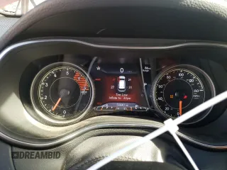 2021 Jeep Cherokee Limited с VIN 1C4PJMDN2MD160744, выставлен на аукционе Copart как лот 79090604 с пробегом 54 440 миль миль и Списание • Salvage title. История ставок и продаж доступна на DreamBid. Изображение 9.