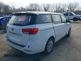2018 Kia Sedona L with VIN KNDMA5C12J6386368, listed as a IAAI auction lot 38263325 with Not Provided miles and . Bid and sale history available at DreamBid. Image 4.