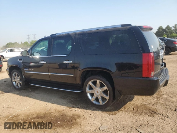 2007 Cadillac Escalade ESV z VIN 1GYFK66817R353397, wystawiony jako Copart lot #56756595 z przebiegiem 95 930 mil mil oraz Szkoda całkowita • Salvage title. Historia ofert i sprzedaży dostępna na DreamBid. Obrazek 2.