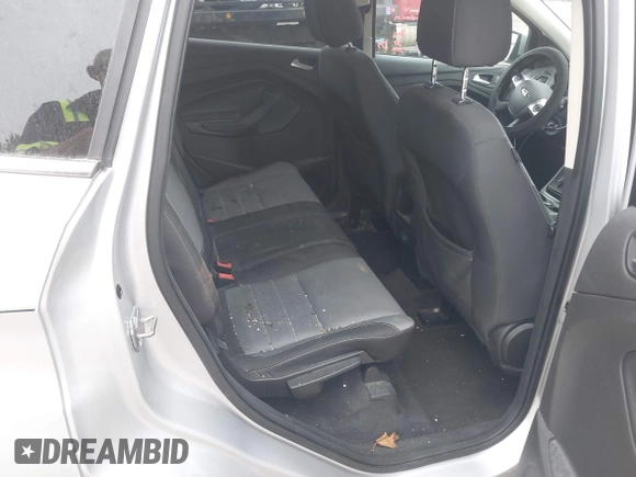 2015 Ford Escape SE z VIN 1FMCU0G73FUB10414, wystawiony jako IAAI lot #42173063 z przebiegiem 120 200 mil mil oraz . Historia ofert i sprzedaży dostępna na DreamBid. Obrazek 8.
