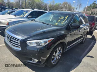 2013 Infiniti JX35 z VIN 5N1AL0MMXDC328874, wystawiony jako IAAI lot #41928856 z przebiegiem 153 605 mil mil oraz . Historia ofert i sprzedaży dostępna na DreamBid. Obrazek 6.